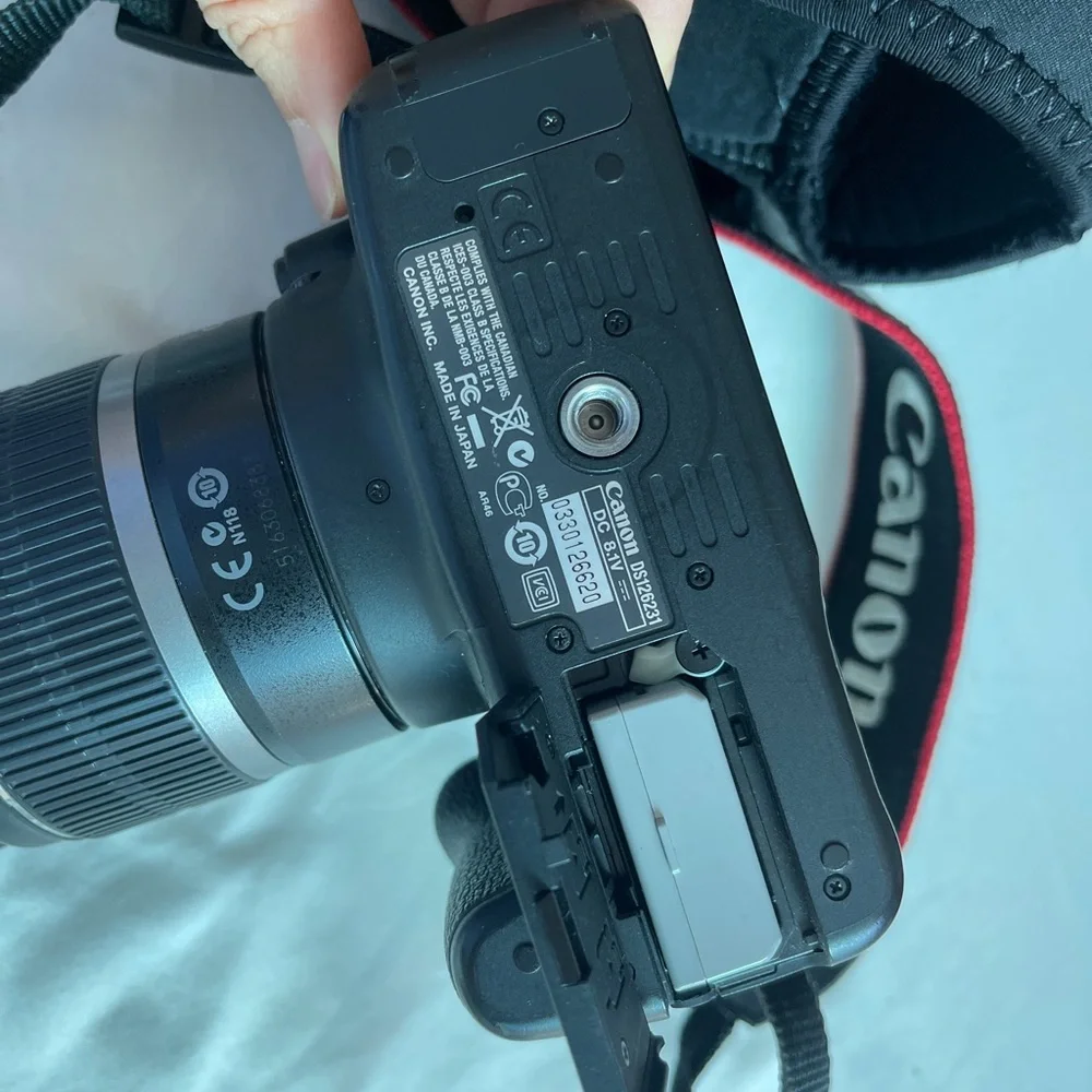 canon eos 500d SLR camera